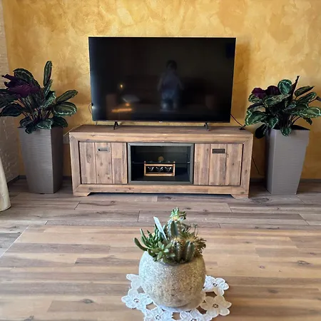 Amor, Flat With Private Hot Tub, Breathtaking Views And Free Parking In A Garage, Bookable Year Round, Also Take A Look At Our Flat Coccolina 아파트 라벡