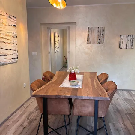 아파트 Amor, Flat With Private Hot Tub, Breathtaking Views And Free Parking In A Garage, Bookable Year Round, Also Take A Look At Our Flat Coccolina